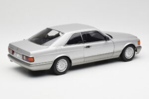Mercedes 500 SEC C126 Plata AUTOart 1:18 76212 Metal - imagen 3 de 8