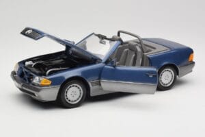 Mercedes SL 500 R129 Nautic Blue Metallic Revell 1:18 8081 Metal - imagen 2 de 8