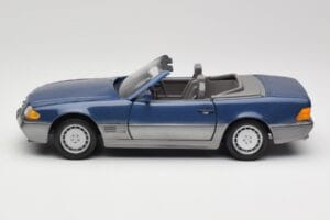Mercedes SL 500 R129 Nautic Blue Metallic Revell 1:18 8081 Metal - imagen 4 de 8