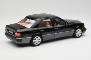 Mercedes 500E W124 Negro Edición Limitada Norev 1:18 183949 Metal - imagen 3 de 12