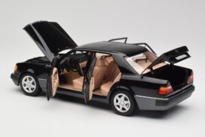 Mercedes 500E W124 Negro Edición Limitada Norev 1:18 183949 Metal - imagen 5 de 12