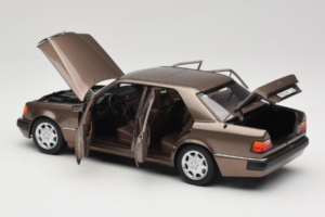 Mercedes 500E W124 Impala Metallic Norev 1:18 183954 Metal - imagen 5 de 8