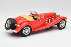 Mercedes 500K Roadster Rojo Bburago 1:18 3020 Metal - imagen 3 de 8