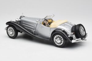 Mercedes 500K Roadster Plata Bburago 1:18 3020-M1 Metal - imagen 7 de 8
