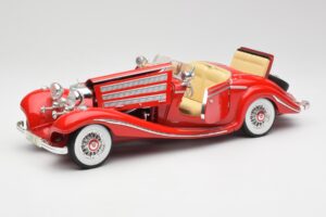 Mercedes 500K Special Roadster Rojo Maisto 1:18 56058 Metal - imagen 2 de 8