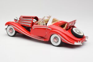 Mercedes 500K Special Roadster Rojo Maisto 1:18 56058 Metal - imagen 5 de 8