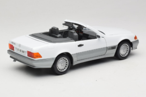 Mercedes 500 SL R129 Blanco Roadtough 1:18 92048 Metal - imagen 3 de 8
