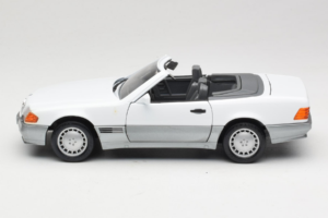 Mercedes 500 SL R129 Blanco Roadtough 1:18 92048 Metal - imagen 4 de 8
