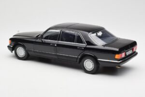 Mercedes 560 SEL W126 Negro Edición Dealer Norev 1:18 B66040599 Metal - imagen 7 de 8