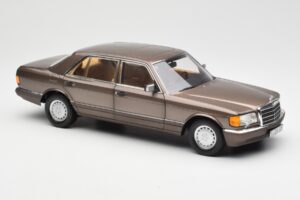 Mercedes 560 SEL W126 Impala Marrón Edición Dealer Norev 1:18 B66040646 Metal - imagen 6 de 8