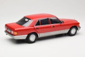 Mercedes 560 SEL W126 Rojo Norev 1:18 183463 Metal - imagen 3 de 8