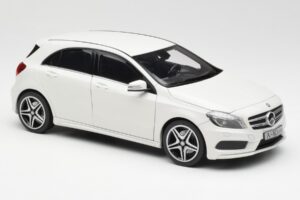 Mercedes A-Class W176 Cirrus Blanco Norev 1:18 B66960126 Metal - imagen 6 de 8