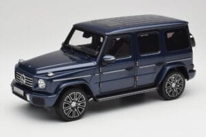 Mercedes AMG G 63 L W465 Azul Oscuro Norev 1:18 B66960663 Metal