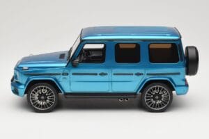 Mercedes AMG G63 W463 Hyper Blue Magno GT Spirit 1:18 GT925 Resina - imagen 3 de 6
