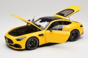 Mercedes AMG GT 43 C192 Turbo Sun Yellow NZG 1:18 B66960587 Metal - imagen 2 de 8
