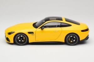 Mercedes AMG GT 43 C192 Turbo Sun Yellow NZG 1:18 B66960587 Metal - imagen 4 de 8