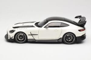 Mercedes AMG GT C190 Black Series Diamond White Metallic Minichamps 1:18 110032020 Metal - imagen 4 de 8