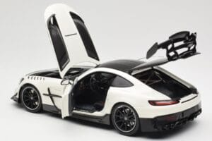 Mercedes AMG GT C190 Black Series Diamond White Metallic Minichamps 1:18 110032020 Metal - imagen 5 de 8
