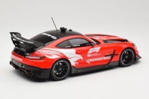 Mercedes AMG GT C190 Black Series Safety Car F1 2022 Minichamps 1:18 155032090 Metal - imagen 2 de 6