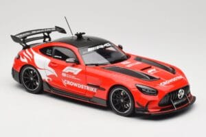 Mercedes AMG GT C190 Black Series Safety Car F1 2024 Minichamps 1:18 110032090 Metal - imagen 6 de 8