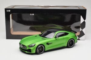 Mercedes AMG GT R C190 Verde Mate Minichamps 1:18 155036020 Metal - imagen 6 de 6