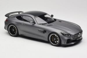 Mercedes AMG GT R C190 Gris Mate Metalizado Minichamps 1:18 155036026 Metal - imagen 4 de 6