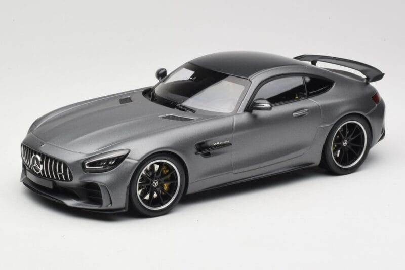 Mercedes AMG GT R C190 Gris Mate Metalizado Minichamps 1:18 155036026 Metal