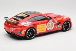 Mercedes AMG GT R C190 Oro Rosado Minichamps 1:18 155036024 Metal - imagen 2 de 6