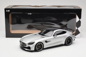 Mercedes AMG GT R C190 Plata Minichamps 1:18 155036025 Metal - imagen 6 de 6