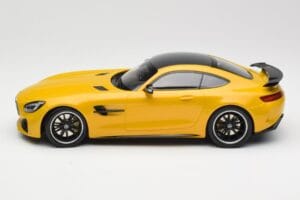 Mercedes AMG GT R C190 Amarillo Minichamps 1:18 155036021 Metal - imagen 3 de 6