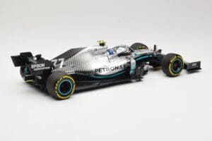 Mercedes AMG Petronas Motorsport W10 #77 V. Bottas 2nd Place Chinese GP 2019 Minichamps 1:18 110190377 Metal - imagen 2 de 6