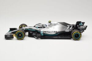 Mercedes AMG Petronas Motorsport W10 #77 V. Bottas 2nd Place Chinese GP 2019 Minichamps 1:18 110190377 Metal - imagen 3 de 6