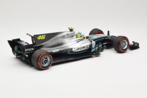 Mercedes AMG Petronas W08 V. Rossi Ride Swap Valencia December 2019 Minichamps 1:18 110191746 Metal - imagen 2 de 6
