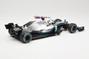 Mercedes AMG Petronas W10 #44 L. Hamilton Winner British GP 2019 Minichamps 1:18 110191044 Metal - imagen 2 de 6