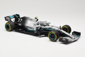 Mercedes AMG Petronas W10 #77 V. Bottas Winner USA GP 2019 Minichamps 1:18 110191877 Metal - imagen 4 de 6