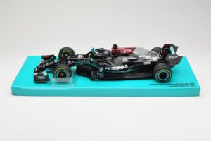 Mercedes AMG Petronas W12 E Performance #44 L. Hamilton Russian GP 2021 Minichamps 1:18 113211544 Metal