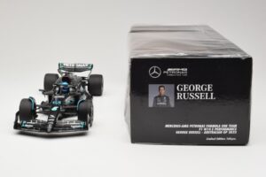 Mercedes AMG Petronas W14 E Performance #63 G. Russell Australian GP 2023 Minichamps 1:18 110230363 Metal - imagen 6 de 6
