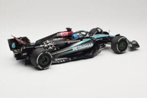 Mercedes AMG Petronas W15 E Performance #63 G. Russell Winner Austrian GP 2024 Minichamps 1:18 110241163 Metal - imagen 2 de 6