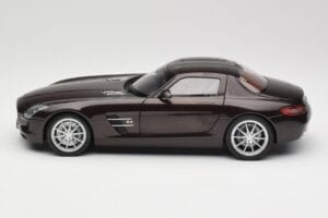 Mercedes AMG SLS C197 Brown Metallic Minichamps 1:18 100039028 Metal - imagen 4 de 8