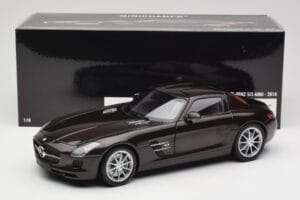 Mercedes AMG SLS C197 Brown Metallic Minichamps 1:18 100039028 Metal - imagen 8 de 8