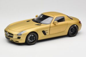 Mercedes AMG SLS C197 Dorado Minichamps 1:18 100039024 Metal