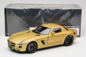 Mercedes AMG SLS C197 Dorado Minichamps 1:18 100039024 Metal - imagen 8 de 8