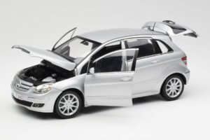 Mercedes B-Class W245 Plata Kyosho 1:18 B66962326 Metal - imagen 2 de 8