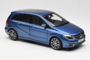 Mercedes B-Class W246 Lotus Azul Metalizado Norev 1:18 B66961410 Metal - imagen 6 de 8