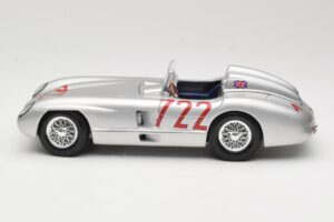 Mercedes 300 SLR W196S #722 S. Moss / D. Jenkinson Mille Miglia Winner 1955 Maisto 1:18 536887 Metal - imagen 4 de 8