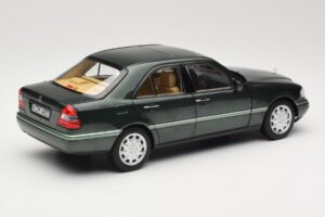 Mercedes C-Class W202 Malachite Green Norev 1:18 183372 Metal - imagen 5 de 8