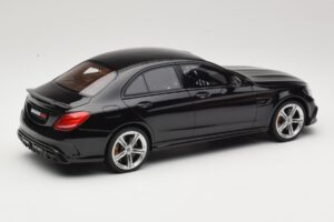 Mercedes C-Class W205 Brabus 650 Negro GT Spirit 1:18 GT132 Resina - imagen 2 de 6