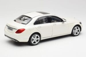 Mercedes C-Class W205 Diamond Blanco Metalizado Norev 1:18 B66960256 Metal - imagen 3 de 8