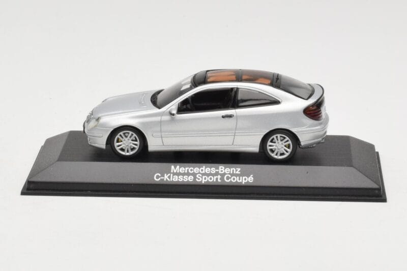 Mercedes C-Class W203 Sport Coupe Plata Minichamps 1:43 B66961916 Metal
