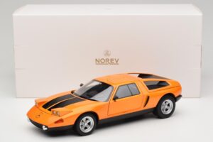 Mercedes C111 II White Autumn Metallic Norev 1:18 183050 Metal - imagen 10 de 10
